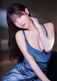 Momo Sakura สาวเอวีผู้มีรอยยิ้มละลายใจ เส้นทางชีวิตจากสาวใสสู่ดาวเด่นแห่งวงการ AV ญี่ปุ่น